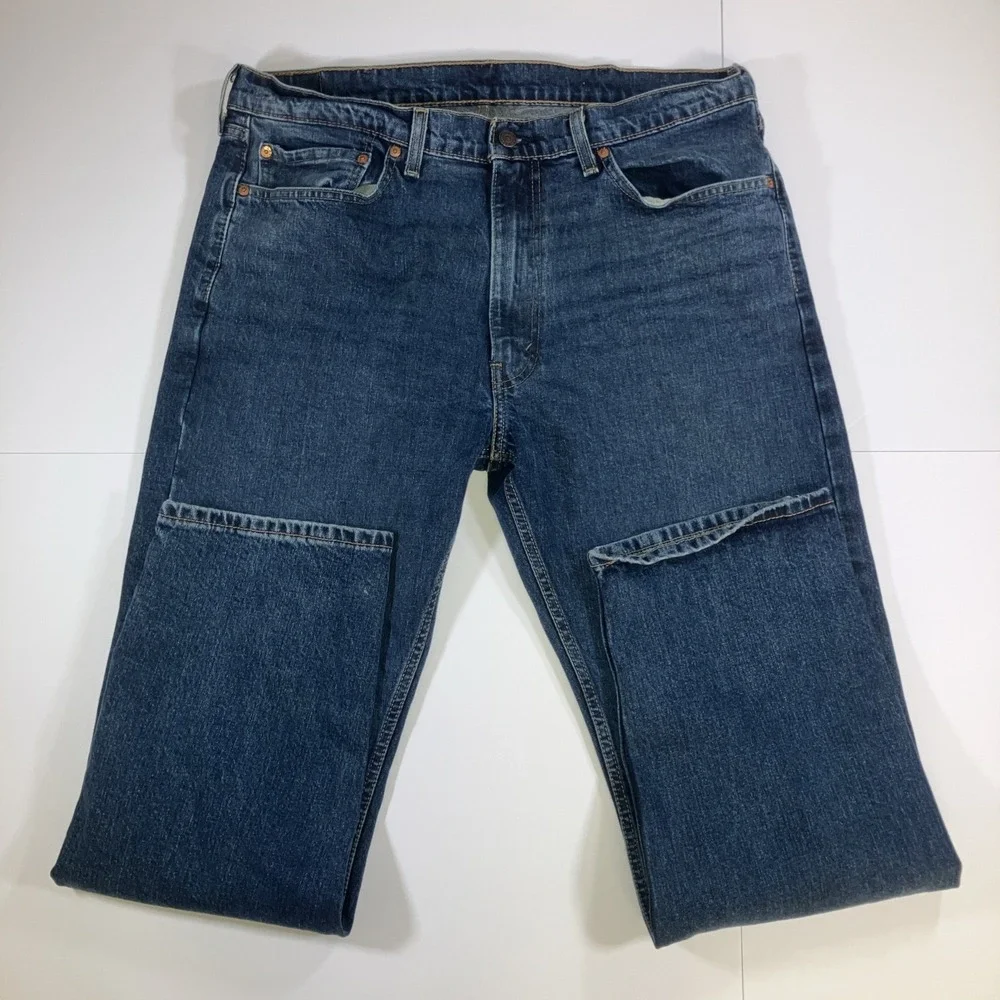 Levis 505 Men's Jeans Size 38X32 Straight Leg Regular Fit‎ Medium Wash